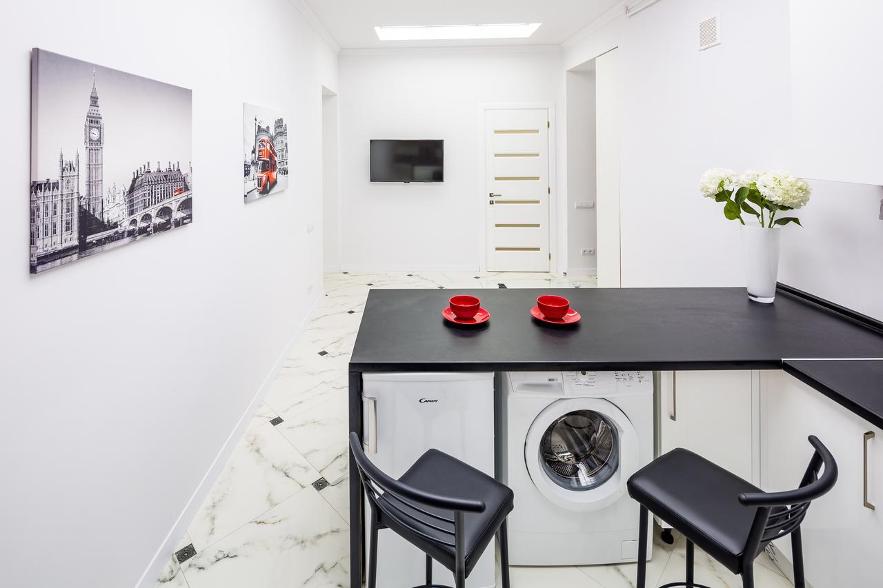 Designer apartment! Lviv Buitenkant foto